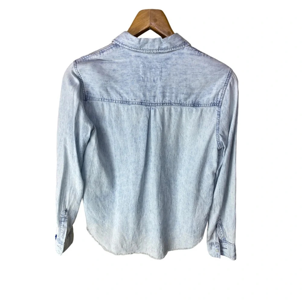 Rails Ingrid Raw Hem Chambray shirt button down size xs - Picture 4 of 8